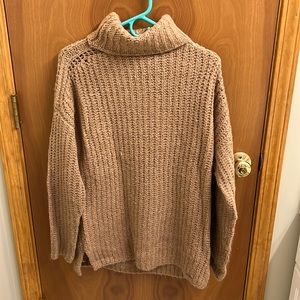 Abercrombie & Fitch sweater